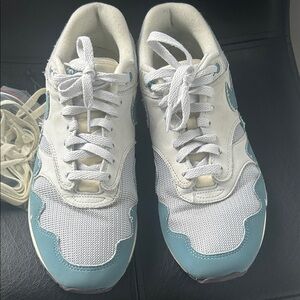 Men’s White and Blue Patta Air Max
